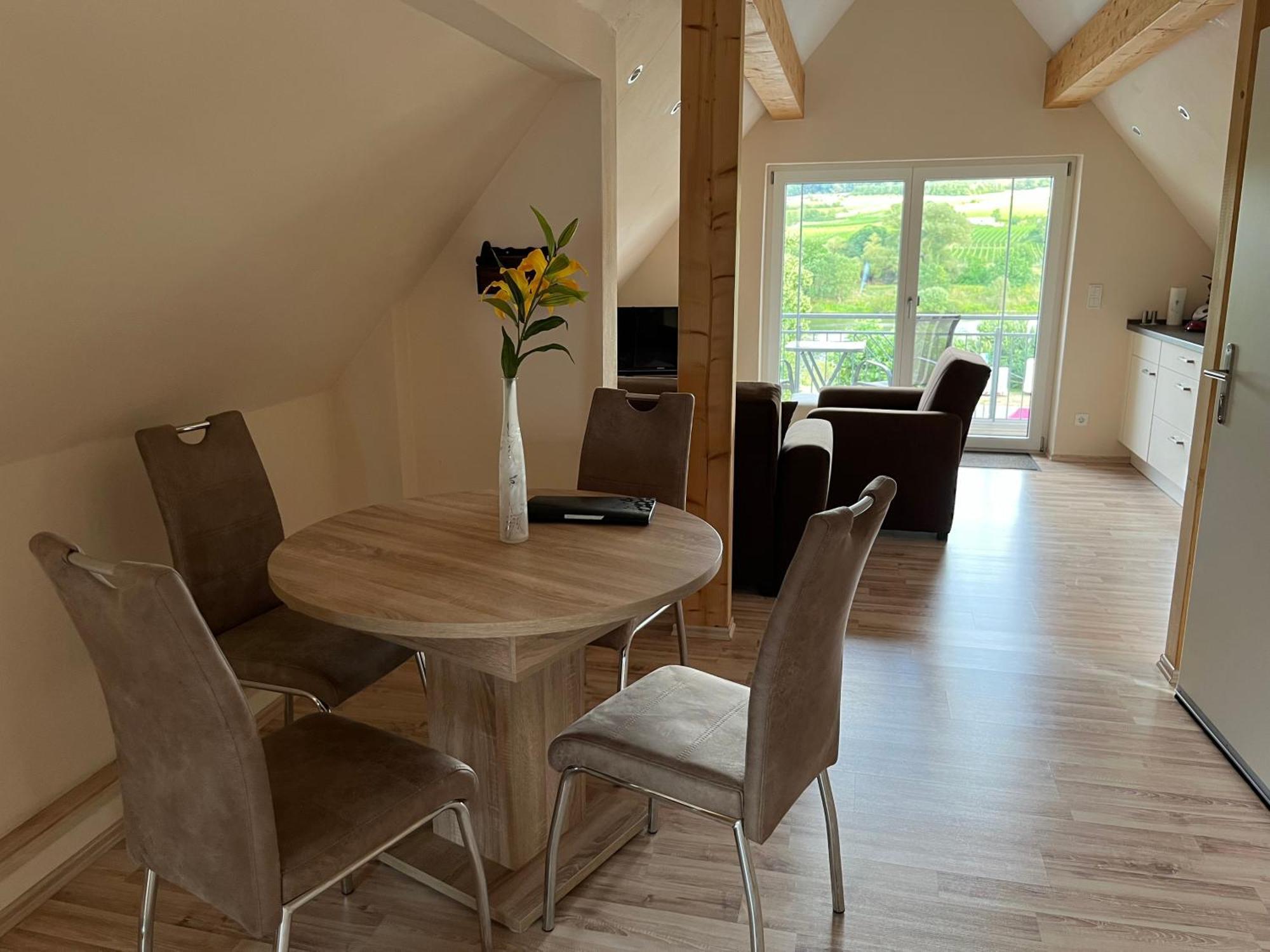 Mosel Ferienwohnung Uerzig Ngoại thất bức ảnh